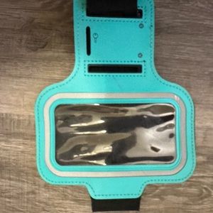 Workout phone armband holder